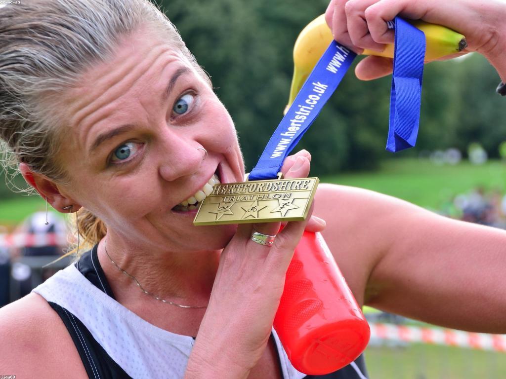 កម្រងប្រាក់រង្វាន់: ការប្រកួតប្រជែងនិងអត្ថប្រយោជន៍